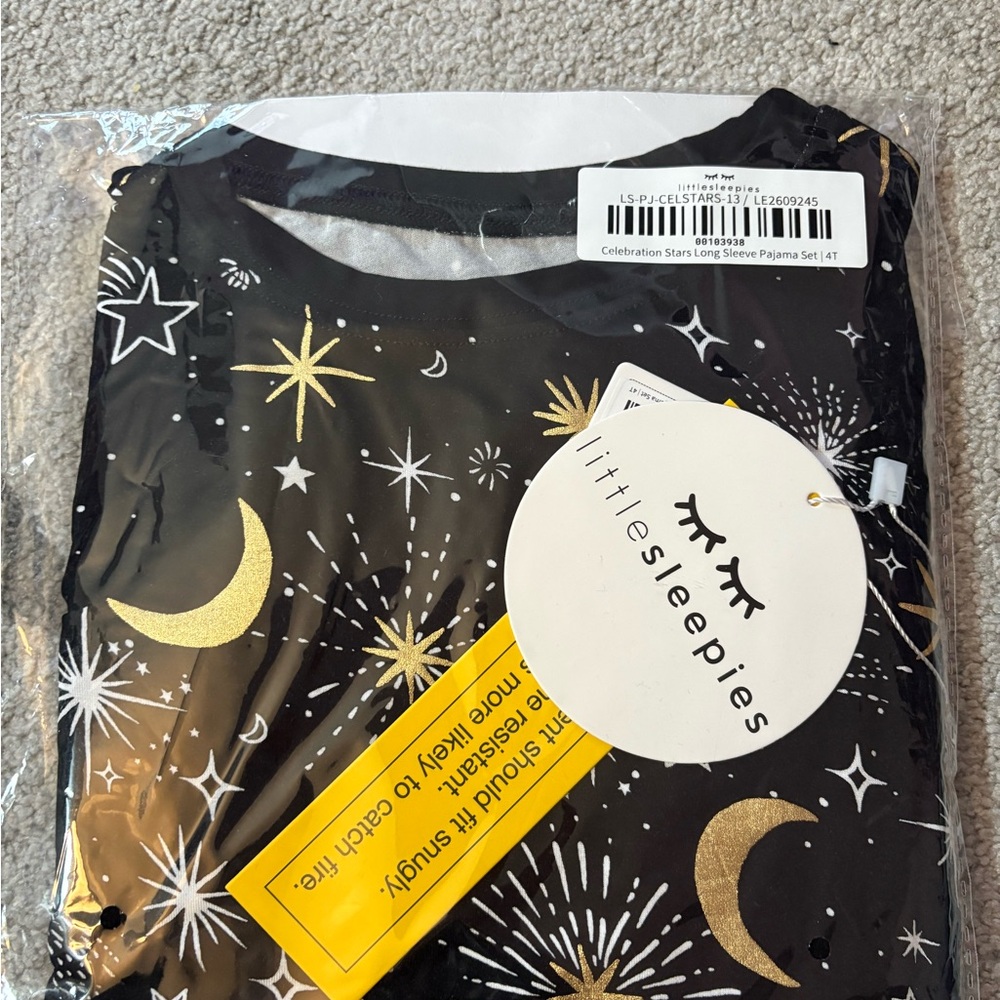 Little Sleepies Celebration Stars Pajama Set -4Tlong sleeve